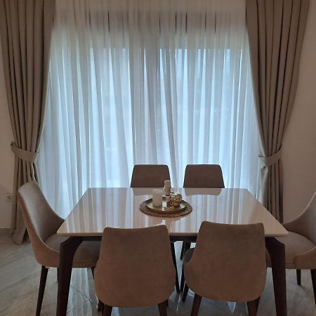 Lux Apartment Jovanovic Тиват Екстериор снимка