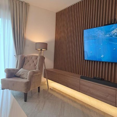Lux Apartment Jovanovic Тиват Екстериор снимка