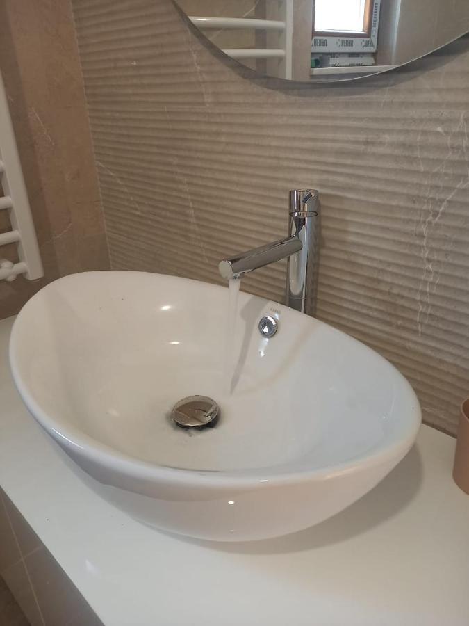 Lux Apartment Jovanovic Тиват Екстериор снимка